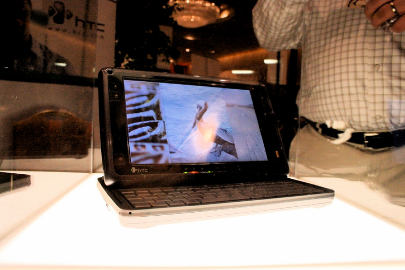 Illustration for article titled HTC Shift (UMPC) Gallery, Impressions